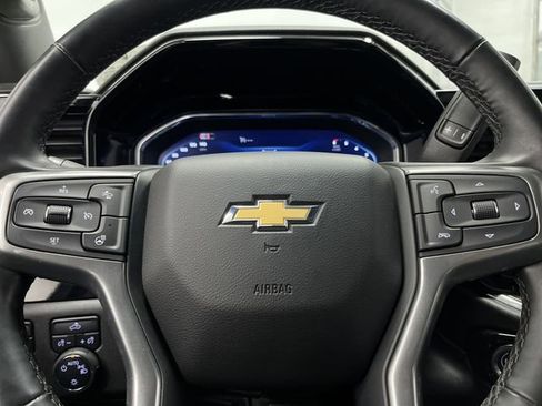 Used 2025 Chevrolet Silverado 1500 LT image 17