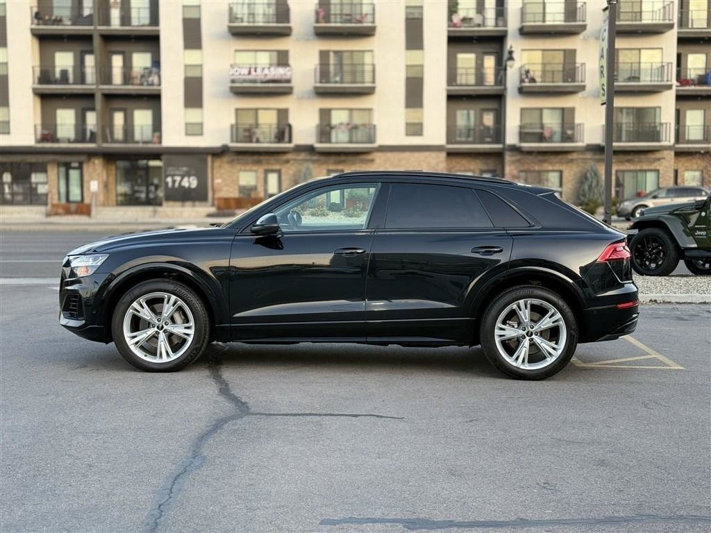 Used 2022 Audi Q8 Prestige w/ Prestige Package AWD/4WD image 4