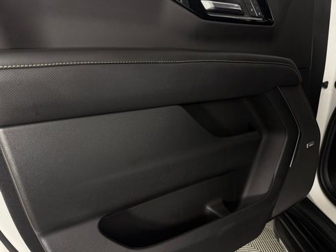 Used 2025 Chevrolet Tahoe Premier AWD/4WD image 26