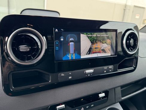 New 2025 Mercedes-Benz Sprinter 2500 image 26