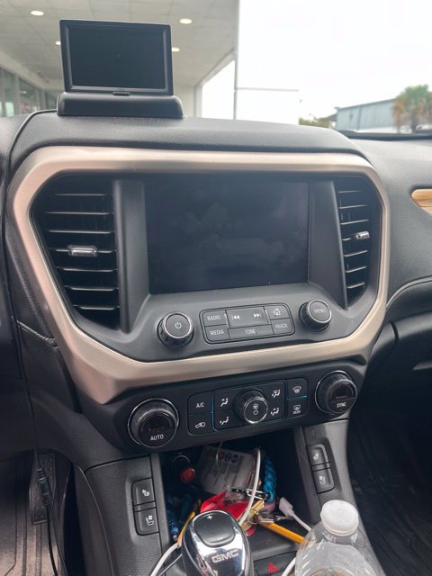 Used 2017 GMC Acadia Denali w/ Technology Package AWD/4WD image 9