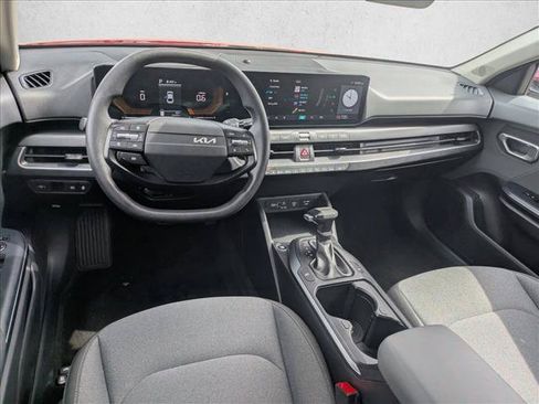 Used 2025 Kia K4 FWD image 15