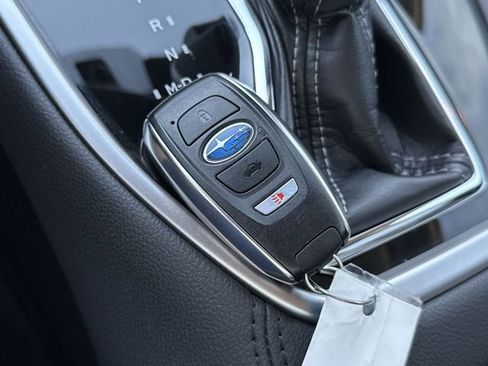 Used 2025 Subaru Outback Premium AWD/4WD image 29