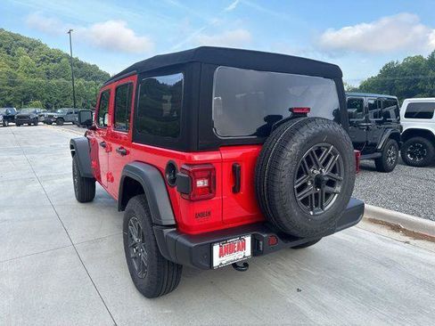 Used 2024 Jeep Wrangler Unlimited Sport AWD/4WD image 7