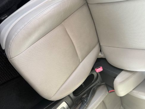 Used 2014 Subaru Forester 2.5i Touring AWD/4WD image 36