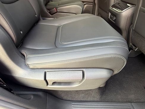 Used 2025 INFINITI QX80 Pure image 43