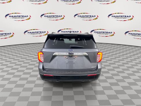 Used 2022 Ford Explorer XLT w/ Equipment Group 202A AWD/4WD image 7