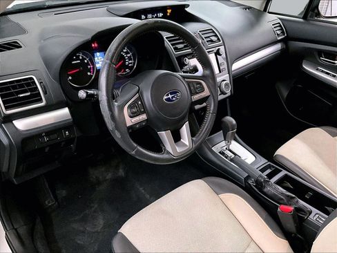 Used 2017 Subaru Crosstrek 2.0i Premium image 12