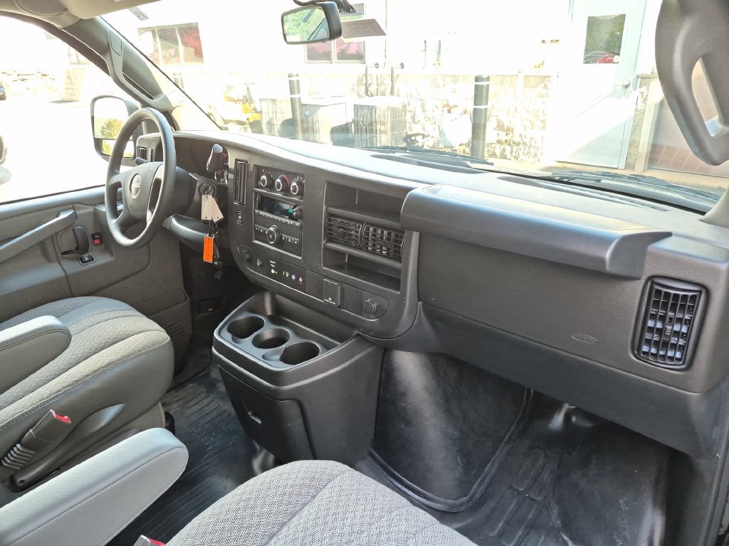 New 2026 GMC Savana 2500 LS RWD image 33