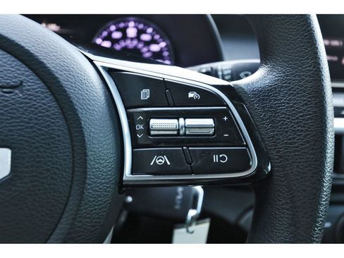 Used 2024 Kia Forte LXS w/ LXS Technology Package FWD image 18