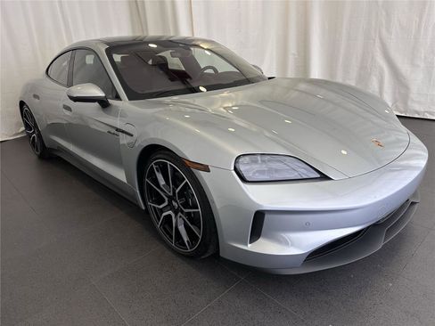 New 2025 Porsche Taycan image 7