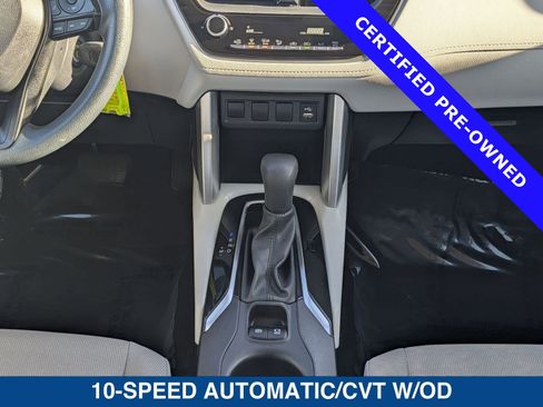 Used 2022 Toyota Corolla Cross L image 18