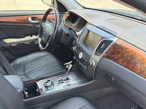 Used 2013 Hyundai Equus Signature RWD image 18