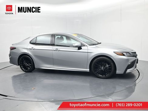 Used 2021 Toyota Camry XSE FWD image 1