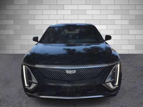 Certified 2024 Cadillac Lyriq Luxury RWD image 8