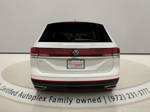 Used 2024 Volkswagen Atlas SE FWD image 4