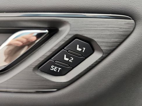 New 2026 Subaru Outback Touring XT AWD/4WD image 9