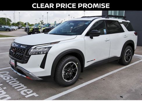 New 2026 Nissan Pathfinder Rock Creek AWD/4WD image 3