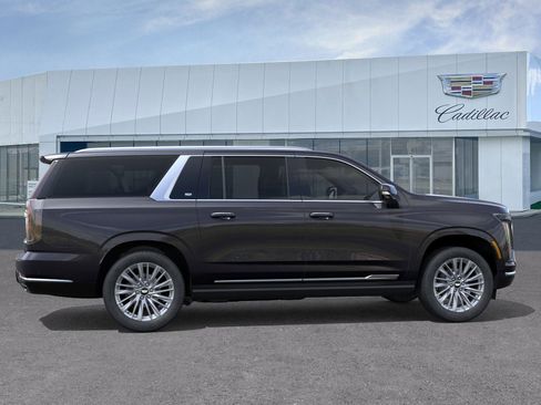 New 2026 Cadillac Escalade ESV Luxury image 5