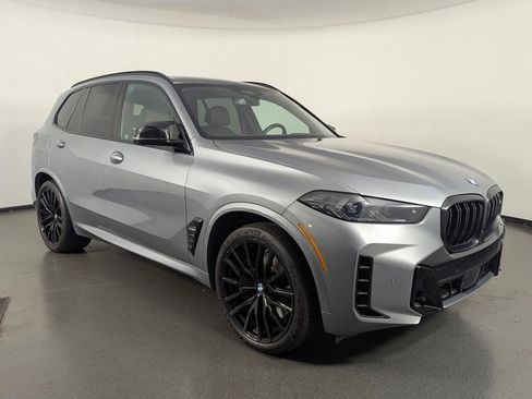 Used 2024 BMW X5 M60i image 2
