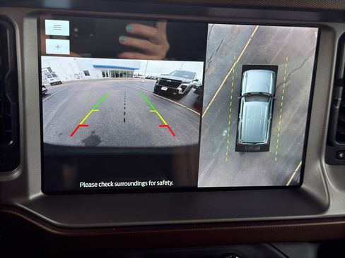 Used 2022 Ford Bronco Outer Banks image 19