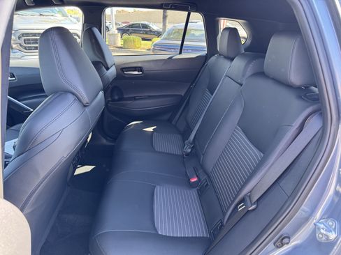 Used 2025 Toyota Corolla Cross AWD Hybrid w/ Convenience Package image 28
