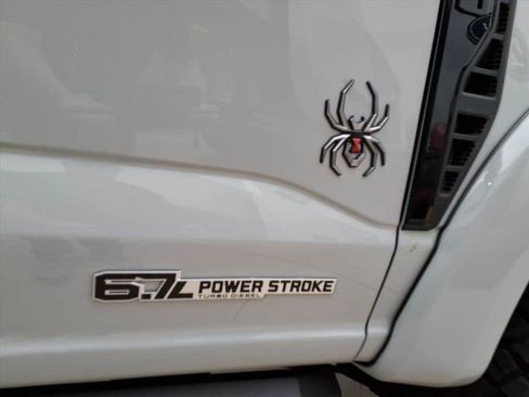 New 2026 Ford F250 XLT w/ XLT Premium Package image 8