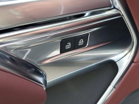 New 2026 Land Rover Range Rover SE AWD/4WD image 10