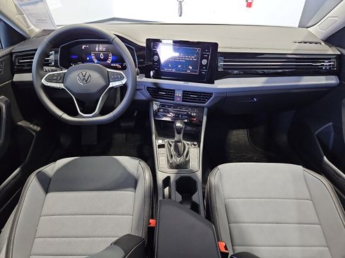 New 2026 Volkswagen Jetta SE FWD image 9