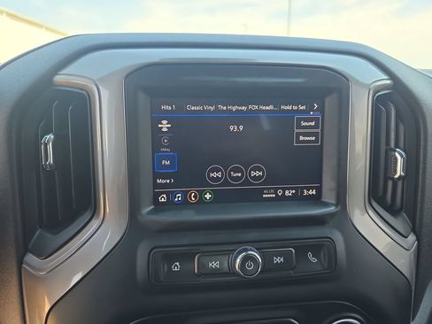 Used 2024 Chevrolet Silverado 1500 Custom w/ Turbomax Blackout Package AWD/4WD image 21
