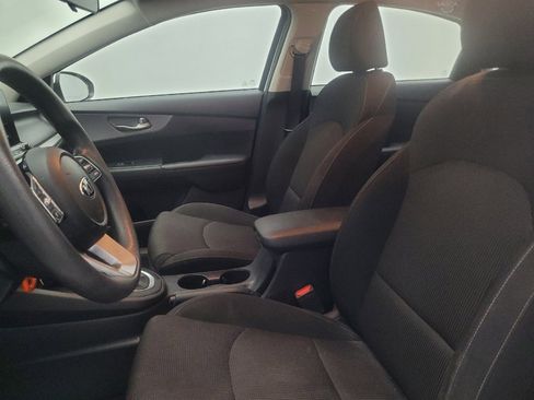 Used 2021 Kia Forte LXS FWD image 17