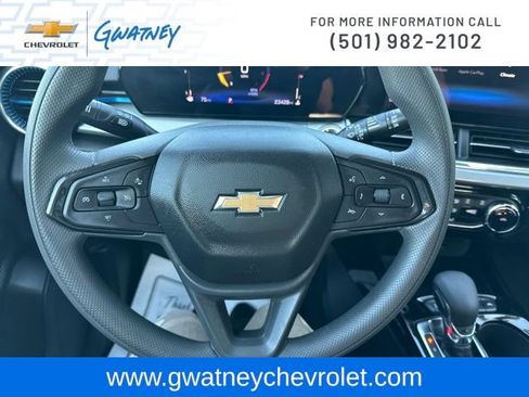 Used 2026 Chevrolet Trax LT FWD image 16