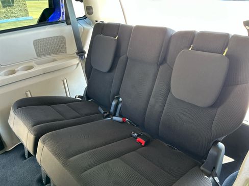 Used 2019 Dodge Grand Caravan SE w/ UConnect Hands-Free Group FWD image 26