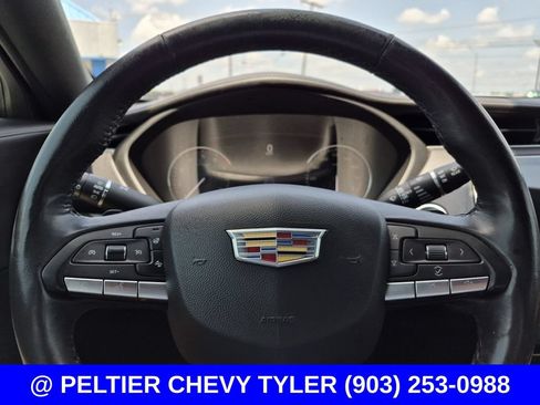 Used 2021 Cadillac XT4 Premium Luxury FWD image 20