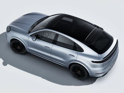 Certified 2026 Porsche Cayenne Coupe AWD/4WD image 2