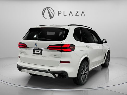 New 2026 BMW X5 xDrive40i w/ Executive Package image 5