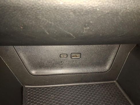 Used 2025 Chevrolet Equinox LT image 18