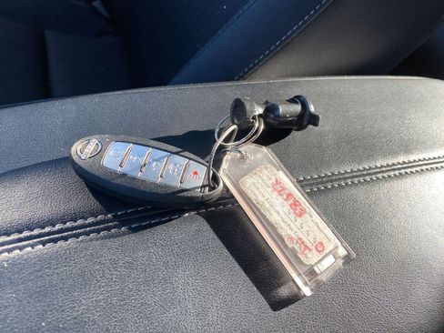 Used 2025 Nissan Altima 2.5 SV image 21