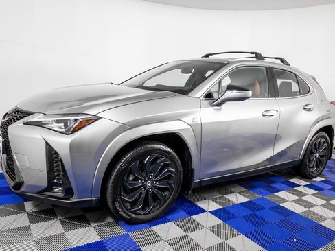 Used 2022 Lexus UX 200 F Sport image 1