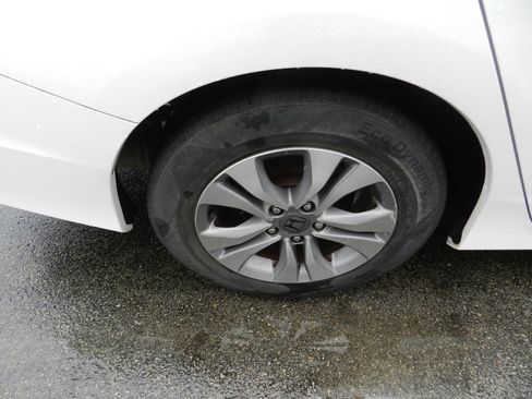 Used 2015 Honda Accord LX image 18