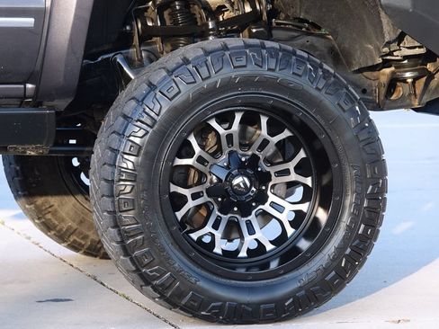 Used 2015 GMC Sierra 2500 Denali w/ Duramax Plus Package AWD/4WD image 19