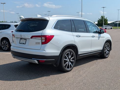 Used 2020 Honda Pilot Touring image 4