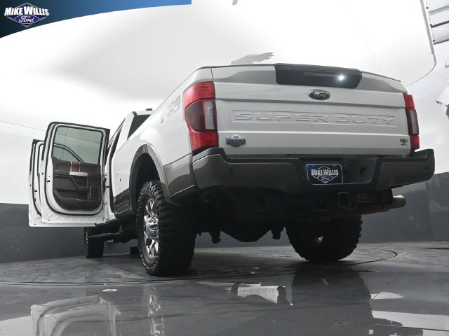 Certified 2022 Ford F350 King Ranch w/ King Ranch Ultimate Package AWD/4WD image 30