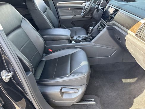 Used 2022 Volkswagen Atlas SE image 10