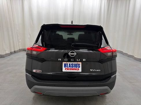Used 2023 Nissan Rogue SV AWD/4WD image 5