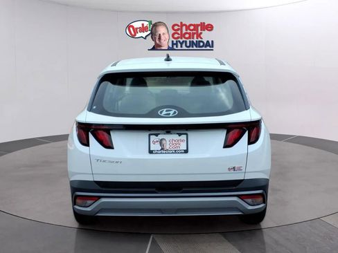 New 2026 Hyundai Tucson SE FWD image 4