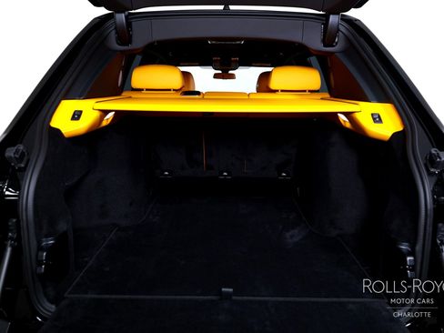 New 2026 Rolls-Royce Cullinan Black Badge image 24