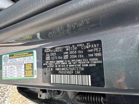 New 2025 Hyundai Elantra Sport image 21