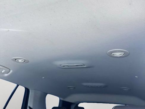 Used 2020 Chevrolet Traverse Premier w/ LPO, Floor Liner Package FWD image 21