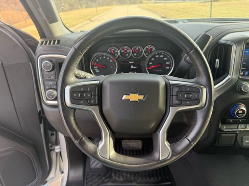 Used 2021 Chevrolet Silverado 1500 LT image 30